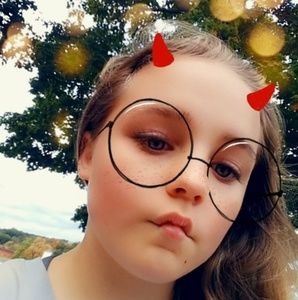 Meet your Posher, Hailey